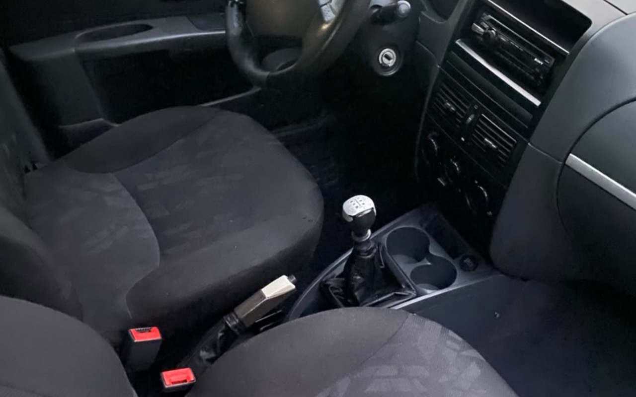 imagem-https://www.socarrao.com.br/sc-vehicle-images-prod/4302947/1791410380334-NTU5ODgzNzItNTAzZi00NWI0LWIyNGMtYjAzNzJiNjI0NDAyLmpwZWc.jpeg