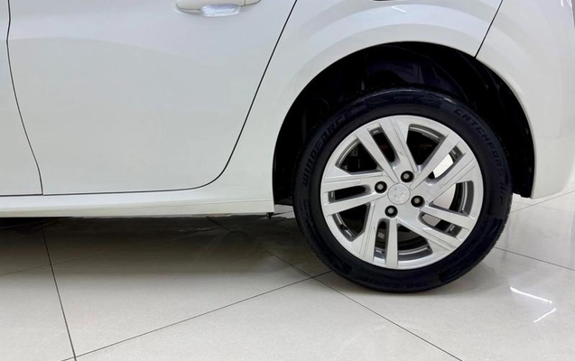 imagem-https://www.socarrao.com.br/sc-vehicle-images-prod/4302995/1791410775927-8527265_12_B_852fc73e85.jpeg