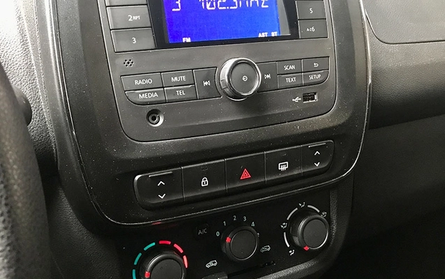 imagem-https://www.socarrao.com.br/sc-vehicle-images-prod/4303460/1791570684520-1aSwpvUZMU5Cocwlrw3NMpjHa8L2zanI.jpg