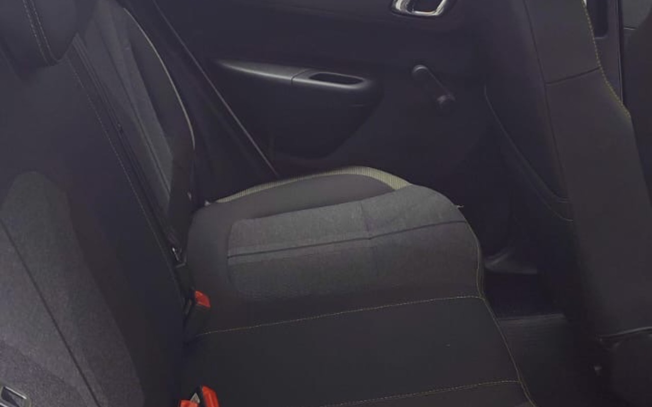imagem-https://www.socarrao.com.br/sc-vehicle-images-prod/4303603/1791417288291-ZDYyYjEyYmMtNTJiMy00Y2FjLWE2OTUtMzI0YzA0ZTE5NDM2LmpwZWc.jpeg