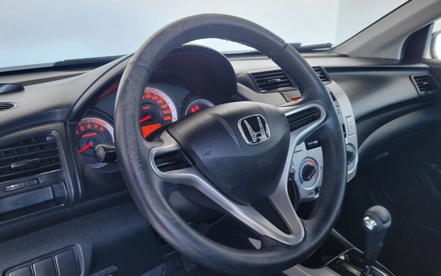 imagem-https://www.socarrao.com.br/sc-vehicle-images-prod/4304050/1791421424860-003_d6ef5709aa1e132e0143237c5a8a6b98.jpg