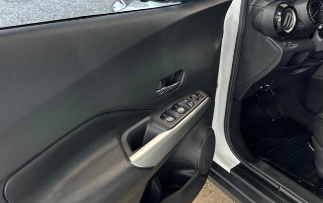 imagem-https://www.socarrao.com.br/sc-vehicle-images-prod/4304053/1791422100308-MzA2OGY5ZWEtMTdiOC00Y2FkLTk4Y2QtYzdhNDZiYTYzZDkyLmpwZWc.jpeg