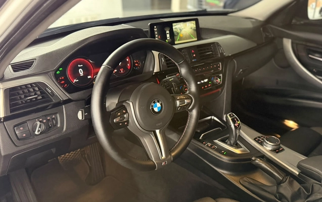 imagem-https://www.socarrao.com.br/sc-vehicle-images-prod/4304223/1791423422345-73f64f82-26a4-4d8c-a59a-2770f9eb3f37.jpg
