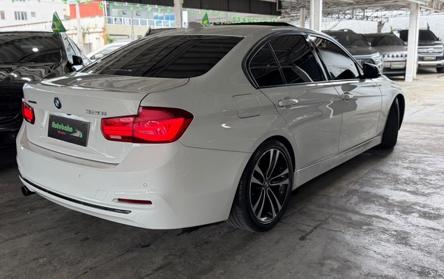 imagem-https://www.socarrao.com.br/sc-vehicle-images-prod/4304223/1791423422346-02bd7bfb-d1c4-4df2-bb6d-db006b985a5a.jpg