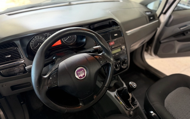 imagem-https://www.socarrao.com.br/sc-vehicle-images-prod/4304225/1791423423434-55fae099-1b60-40c5-856d-87991054c5ad.jpg