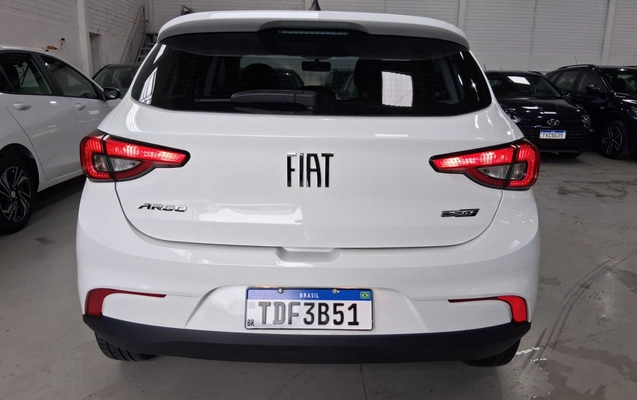 imagem-https://www.socarrao.com.br/sc-vehicle-images-prod/4306463/1791435141992-2_040416.jpg
