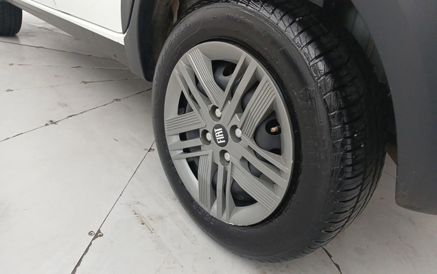 imagem-https://www.socarrao.com.br/sc-vehicle-images-prod/4306948/1791436965800-1_040641.jpg
