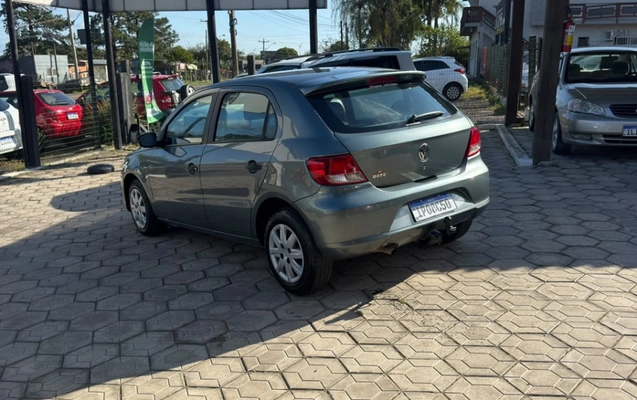 imagem-https://www.socarrao.com.br/sc-vehicle-images-prod/4307843/1791460727033-PFwdf29KY3iSzFYNLv2ZwASMHNgjCxZx.jpg