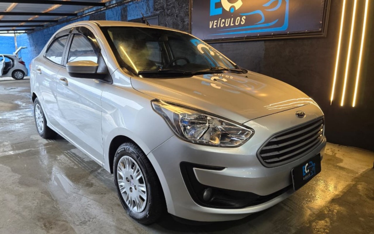 imagem-https://www.socarrao.com.br/sc-vehicle-images-prod/4307844/1791460837045-My1lNDYxOGM5MDI0MjkyYTVmOWEyYjBlYTZkOWJiYjU3Ny5qcGc.jpg