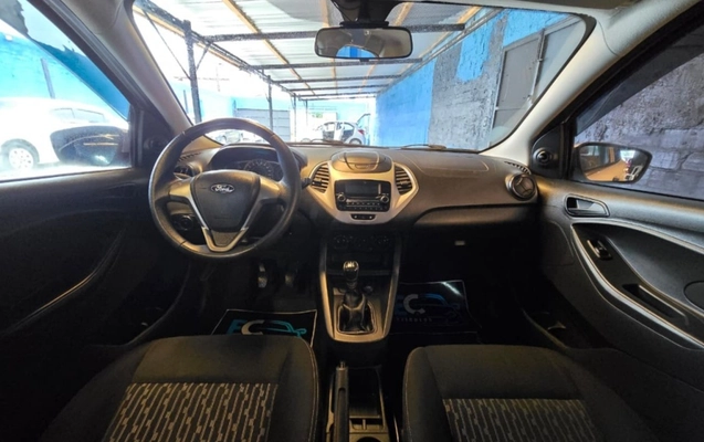 imagem-https://www.socarrao.com.br/sc-vehicle-images-prod/4307844/1791460837555-Ny02NmUyN2JkNDMxZmU0MjhiZWVjYjRjYjgzMmM0NGUzMi5qcGc.jpg