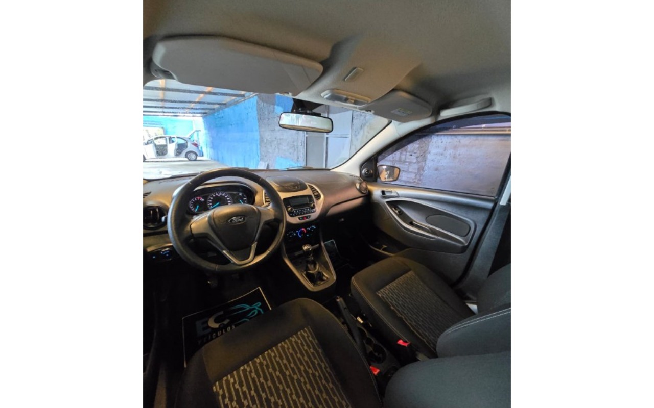 imagem-https://www.socarrao.com.br/sc-vehicle-images-prod/4307844/1791460837628-OC1kZDFiOWYxMWRmNWE4ZGYwMmQ5OGU0ZDFiMWIyZTA4NS5qcGc.jpg