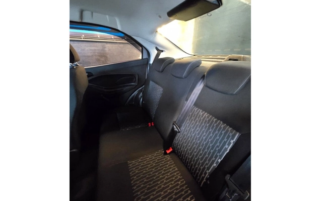 imagem-https://www.socarrao.com.br/sc-vehicle-images-prod/4307844/1791460837673-OS1lZjJlOTQ5YTkzNmI0ZGYwZmYxM2M1ZjZhNWUyODcxNC5qcGc.jpg