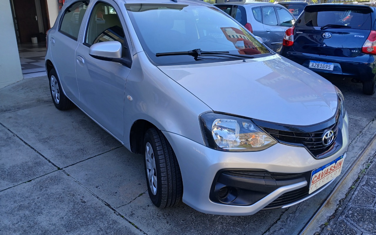 imagem-https://www.socarrao.com.br/sc-vehicle-images-prod/4307848/1791460984612-MTc5MTQ2MDQxMzg1OTE1MzQ1OTk2NjYzNzA0MzQ2NDQuanBn.jpg