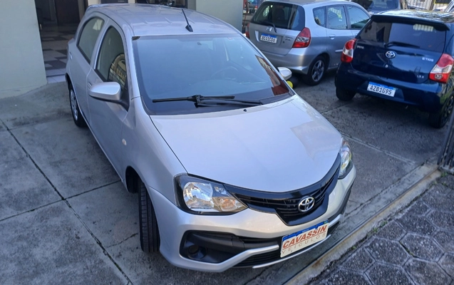 imagem-https://www.socarrao.com.br/sc-vehicle-images-prod/4307848/1791460987372-MTc5MTQ2MDc5NTA4MDQ3ODM0MDk1MDE4MTQwMjM0MzMuanBn.jpg