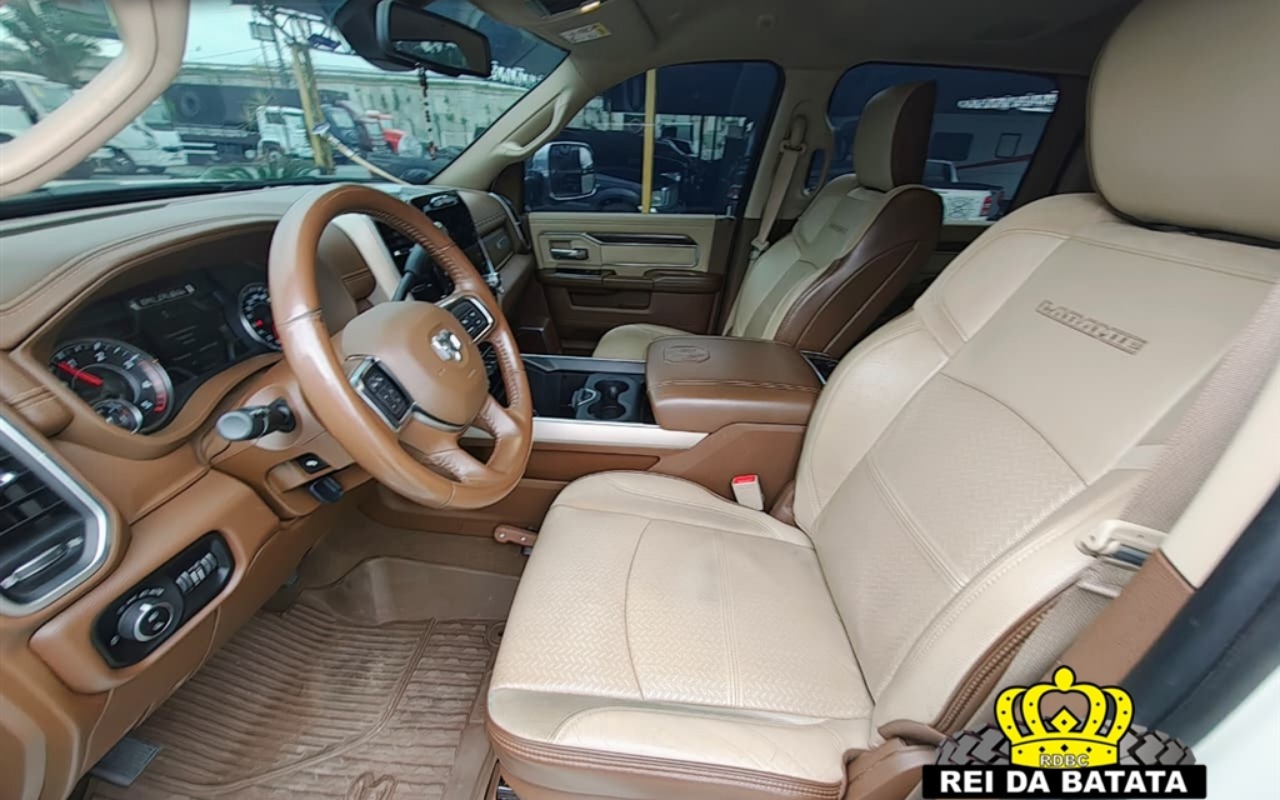 imagem-https://www.socarrao.com.br/sc-vehicle-images-prod/4307850/1791461060204-Ny5qcGc.jpg