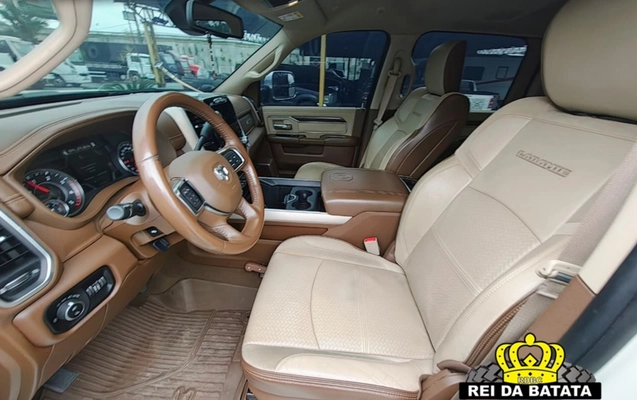 imagem-https://www.socarrao.com.br/sc-vehicle-images-prod/4307850/1791461060204-Ny5qcGc.jpg