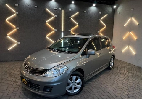 Nissan TIIDA 2012 Cinza — foto 1 de 3