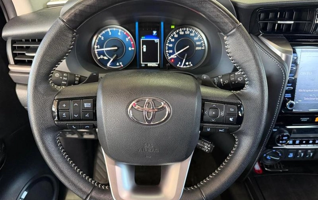imagem-https://www.socarrao.com.br/sc-vehicle-images-prod/4307880/1791563870266-8546121_13_B_8d347ca00b.jpeg