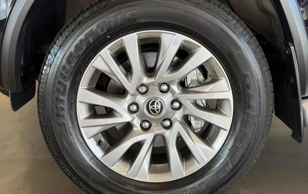 imagem-https://www.socarrao.com.br/sc-vehicle-images-prod/4307880/1791563870279-8546121_17_B_a9a6ed5047.jpeg