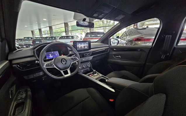 imagem-https://www.socarrao.com.br/sc-vehicle-images-prod/4307910/1791462117050-O7wJJioNrdPY3E1H4cdrv0I2FlhJqD6q.jpg