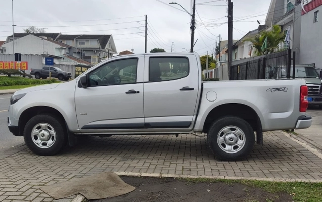 imagem-https://www.socarrao.com.br/sc-vehicle-images-prod/4307955/1791462750452-qFCVT8OQV00TVOUVNFzTUwk3VkEU5n71.jpg