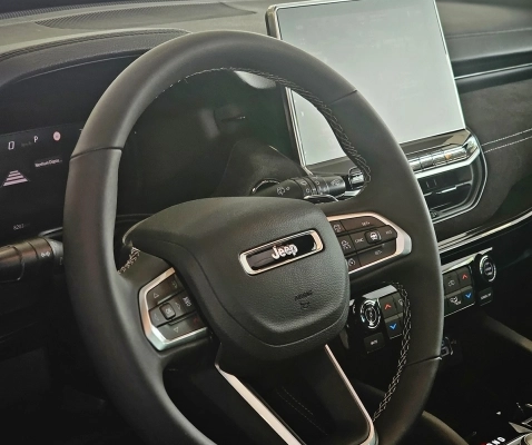 imagem-https://www.socarrao.com.br/sc-vehicle-images-prod/4308004/1791463126285-lew8DOY8RCIKEmeNQ99xJzgc9fTp3dFI.jpg