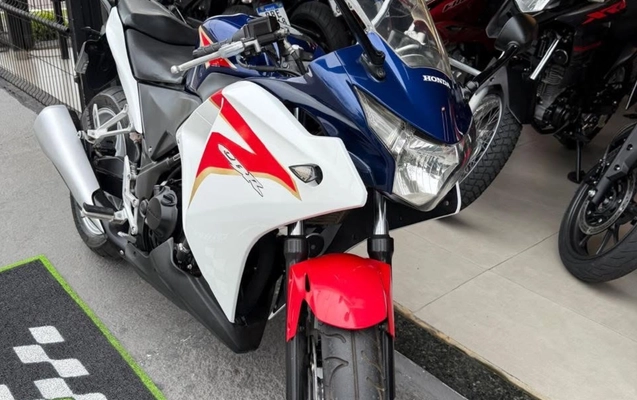 imagem-https://www.socarrao.com.br/sc-vehicle-images-prod/4308013/1791463304227-ODMxNDI0NDIwXzE4MTI2ODIxMjIxODQyMjQ4XzEwOTU5NTExMzg2MzczNTg3MjRfbiAoMSkuanBn.jpg