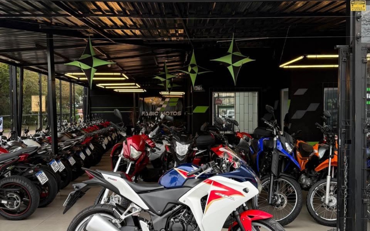 imagem-https://www.socarrao.com.br/sc-vehicle-images-prod/4308013/1791463304446-ODM0MjAwMzQzXzE4MTI2ODIxMjM5ODQyMjQ4XzM3NDM0MTE1NDA1NTY0ODk4MjhfbiAoMSkuanBn.jpg