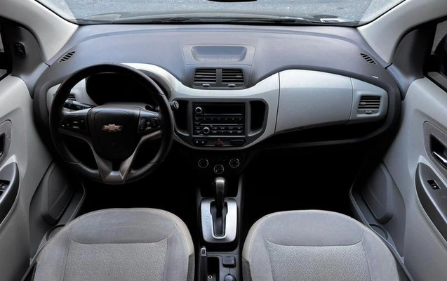 imagem-https://www.socarrao.com.br/sc-vehicle-images-prod/4308129/1791550371760-8553497_14_B_749c939844.jpeg