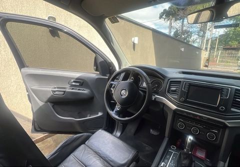 Volkswagen Amarok 2017 Preto — foto 1 de 3