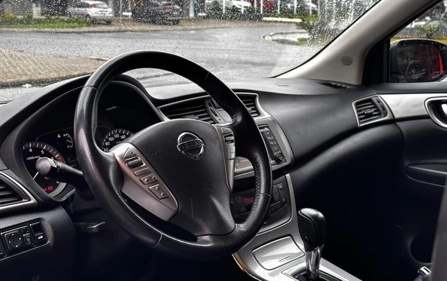 imagem-https://www.socarrao.com.br/sc-vehicle-images-prod/4308286/1791465343385-8553612_20_B_7e1d486e56.jpeg