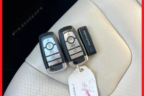 imagem-https://www.socarrao.com.br/sc-vehicle-images-prod/4308324/1791465330630-8496516_13_B_06b767042d.jpg