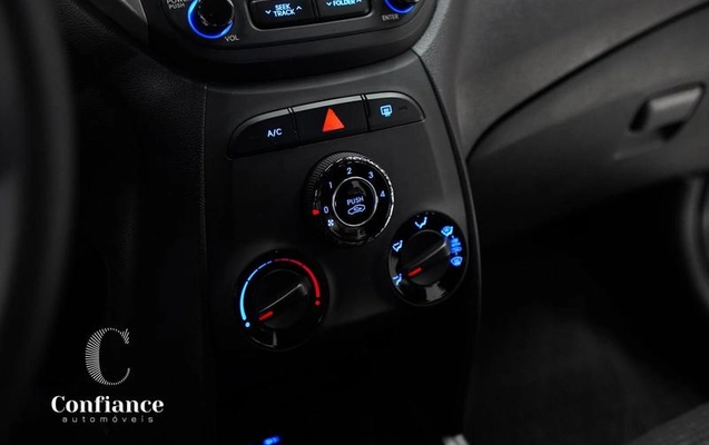 imagem-https://www.socarrao.com.br/sc-vehicle-images-prod/4308440/1791465970483-8397363_11_B_2b49f5f652.jpeg