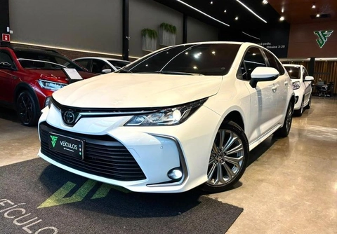 Toyota Corolla 2023 Branco — foto 1 de 3