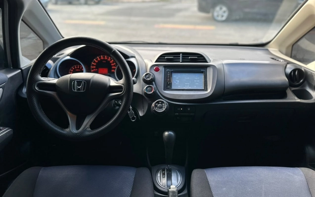 imagem-https://www.socarrao.com.br/sc-vehicle-images-prod/4308483/1791580361084-003_04fe7f8f06a8b9b48fc0ac3a0c2ae277.jpg