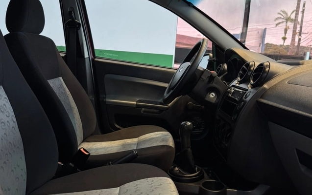 imagem-https://www.socarrao.com.br/sc-vehicle-images-prod/4308487/1791466326356-V2hhdHNBcHAgSW1hZ2UgMjAyNi0xMC0wOCBhdCAwOS40OS40OSAoMikuanBlZw.jpeg