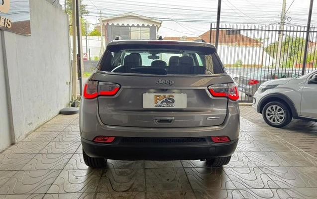 imagem-https://www.socarrao.com.br/sc-vehicle-images-prod/4308520/1791480514265-8548633_9_B_faf1314118.jpeg