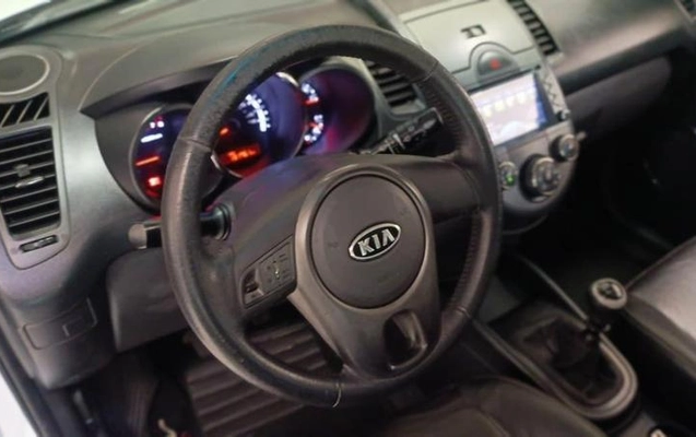 imagem-https://www.socarrao.com.br/sc-vehicle-images-prod/4308541/1791466818758-8549267_6_B_dcd517293b.jpeg