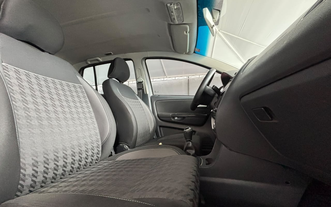 imagem-https://www.socarrao.com.br/sc-vehicle-images-prod/4308558/1791466902364-Rk9YIENJTlpBIDguanBn.jpg