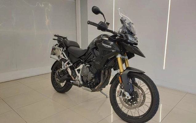 imagem-https://www.socarrao.com.br/sc-vehicle-images-prod/4308625/1792516074510-8554558_3_B_997884b90d.jpeg