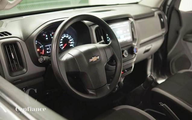 imagem-https://www.socarrao.com.br/sc-vehicle-images-prod/4308687/1791467654960-8539445_13_B_51adf4dd84.jpeg