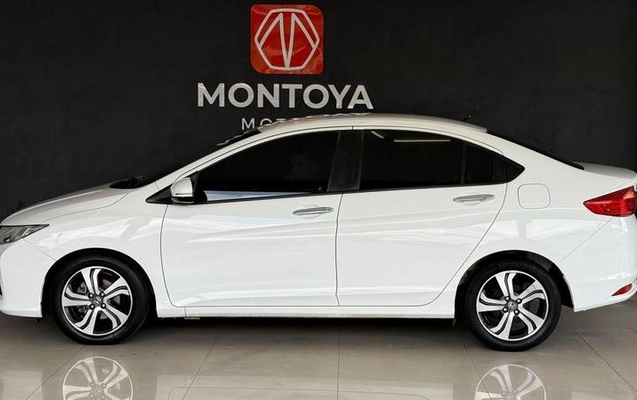 imagem-https://www.socarrao.com.br/sc-vehicle-images-prod/4308707/1791573306038-8400914_5_B_b448bc147b.jpeg
