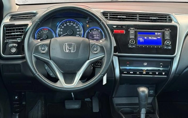 imagem-https://www.socarrao.com.br/sc-vehicle-images-prod/4308707/1791573306051-8400914_14_B_98b9f84fd5.jpeg