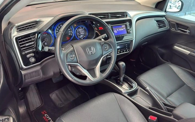 imagem-https://www.socarrao.com.br/sc-vehicle-images-prod/4308707/1791573306059-8400914_18_B_d786470ff4.jpeg
