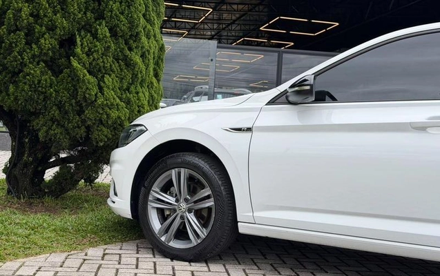 imagem-https://www.socarrao.com.br/sc-vehicle-images-prod/4308746/1791652698331-8549574_14_B_9d59442054.jpeg