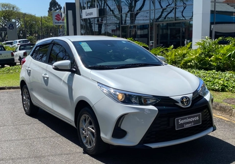 Toyota Yaris 2025 Branco — foto 1 de 3