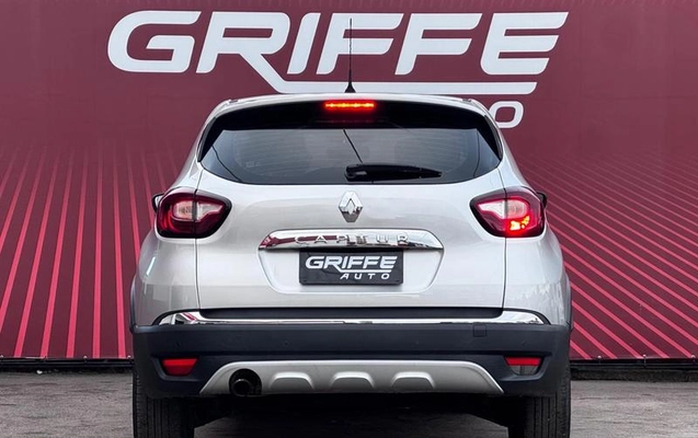 imagem-https://www.socarrao.com.br/sc-vehicle-images-prod/4308827/1791468505303-8537526_4_B_b607a8e55b.jpeg