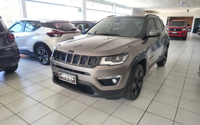 imagem-https://www.socarrao.com.br/sc-vehicle-images-prod/4308910/1791468976708-37f75d5d-b319-430c-9091-2ca696de919f.jpg