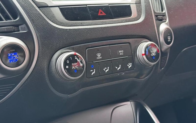 imagem-https://www.socarrao.com.br/sc-vehicle-images-prod/4308934/1791469179117-8541554_12_B_7fad039519.jpeg