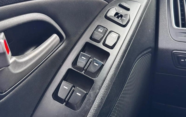 imagem-https://www.socarrao.com.br/sc-vehicle-images-prod/4308934/1791469179117-8541554_14_B_ff7141c4c8.jpeg